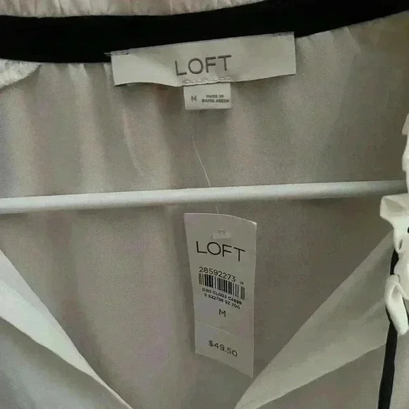 LOFT white blouse with black piping - Picture 3 of 4